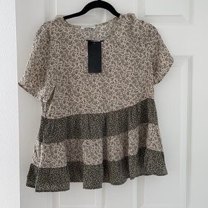 NWT Paper Crane floral Blouse